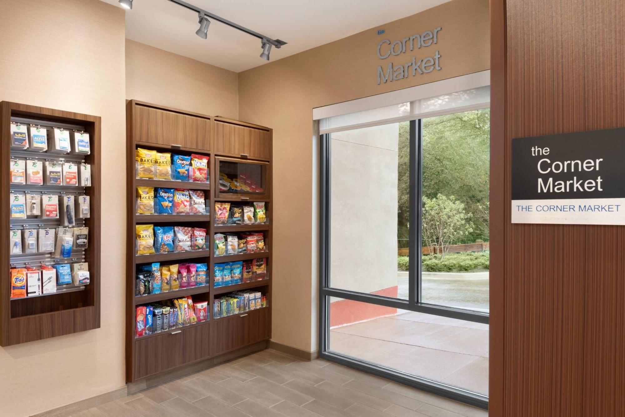 Fairfield Inn & Suites By Marriott Charlottesville Downtown/University Area Extérieur photo