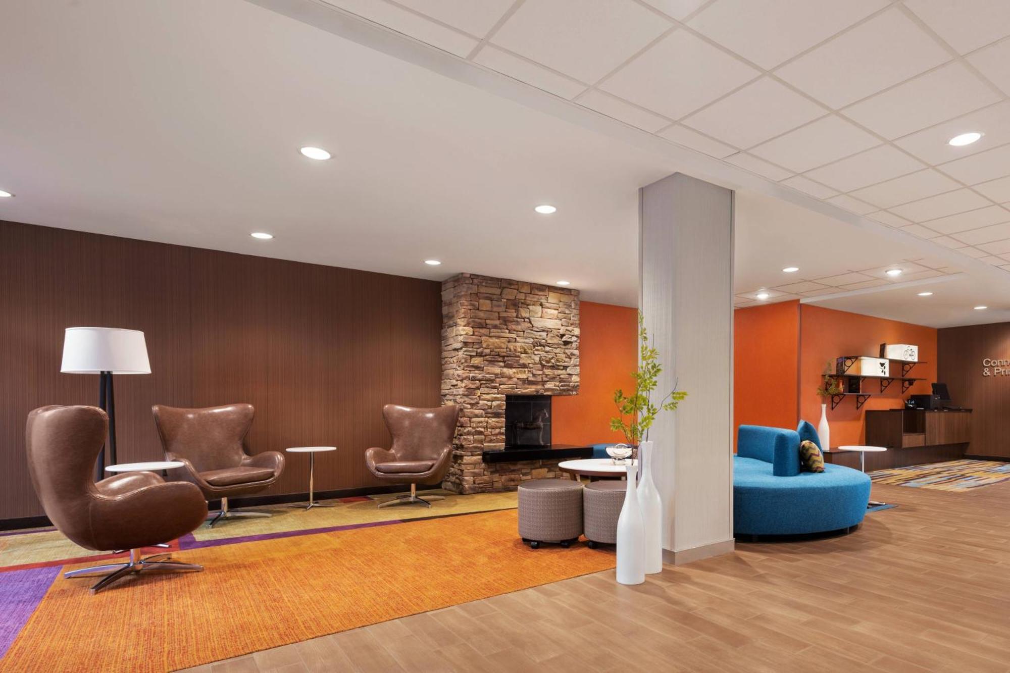 Fairfield Inn & Suites By Marriott Charlottesville Downtown/University Area Extérieur photo